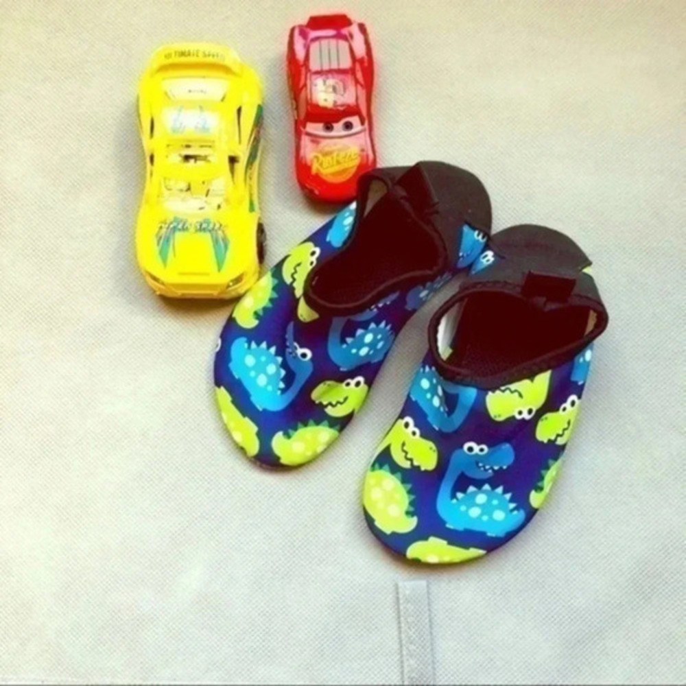 Toddler boy watershoes/dino themed/sz22/23…